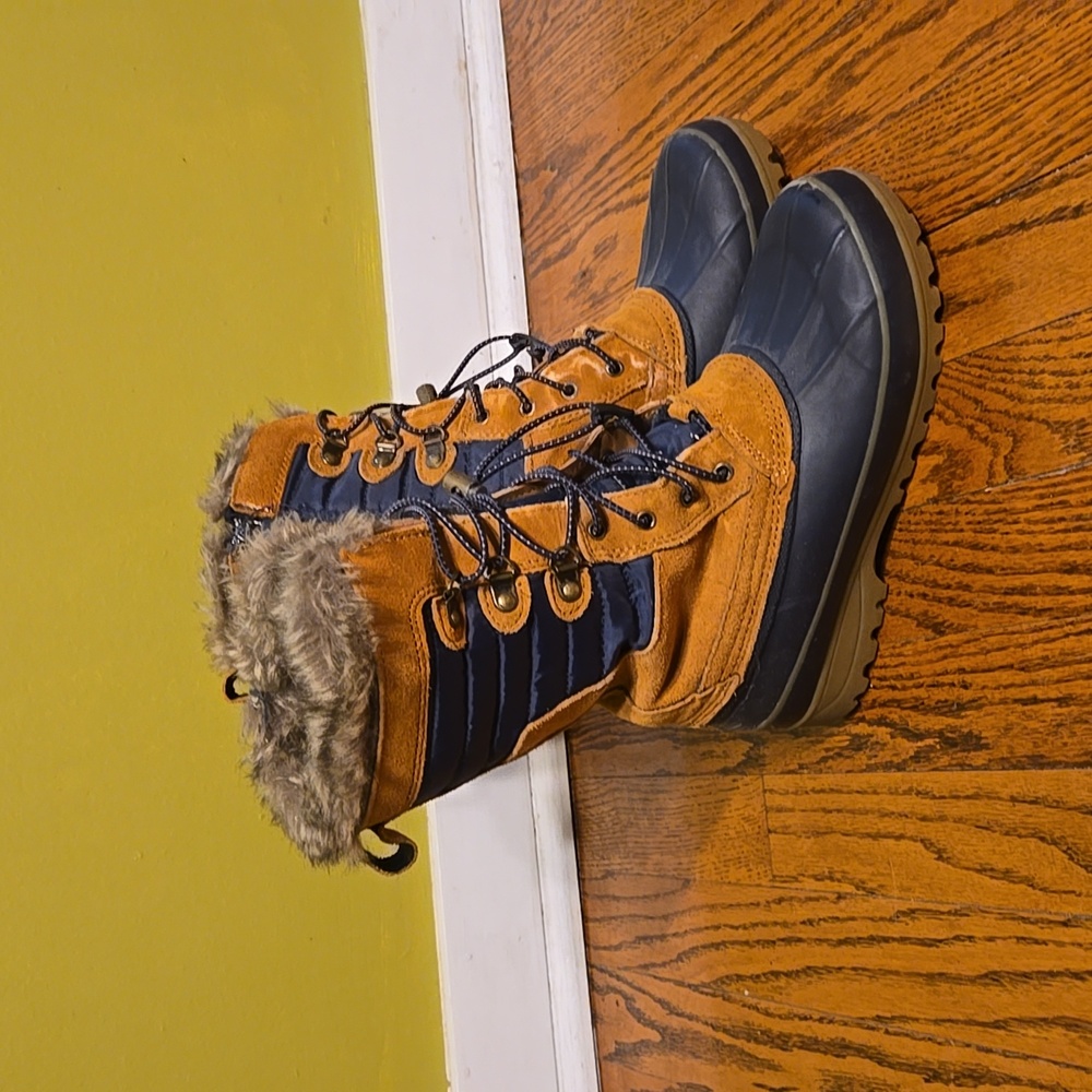 Lands End Women's Winter Snow Boots, Size 7